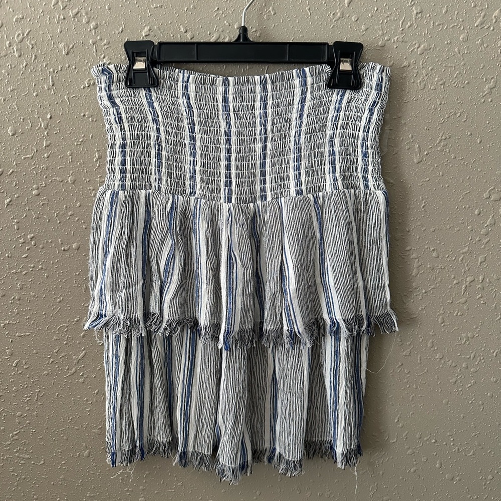 NWT Angie skirt size small